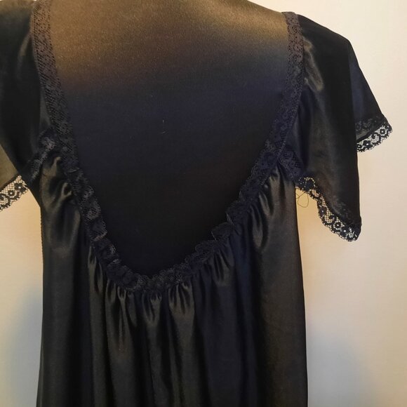 Plus Size Black Sheer Lingerie Nightgown - Picture 2 of 6